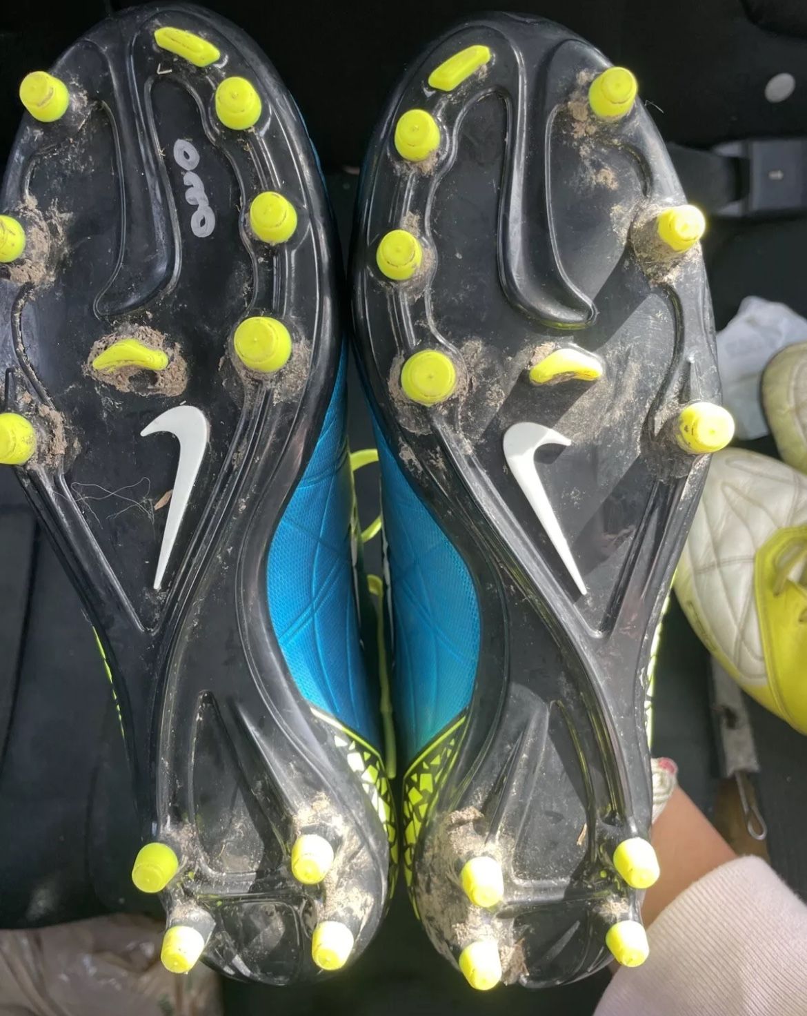 Hypervenoms Soccer Cleats Size 7 