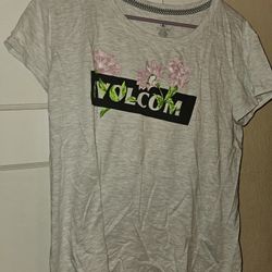 Women's Volcom t shirt size M