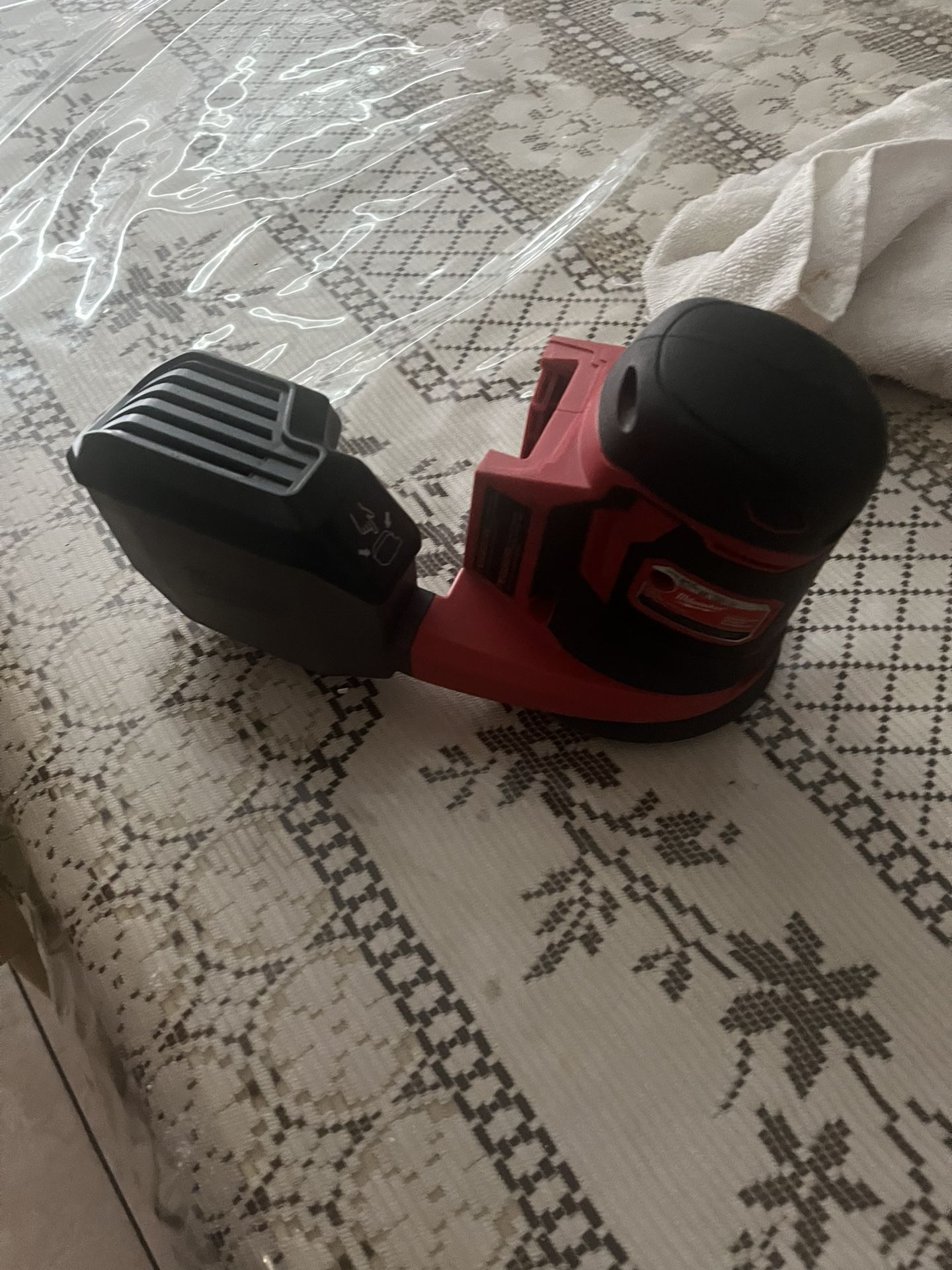 Milwaukee Palm Sander