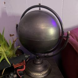 Silver Globe 
