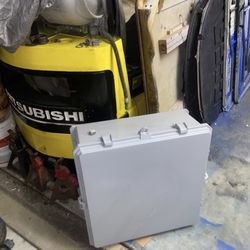 Ventev poly case enclosure 24x24x10 brand new in opened box with back plate and breakers and lock with wires and other items in box Origi