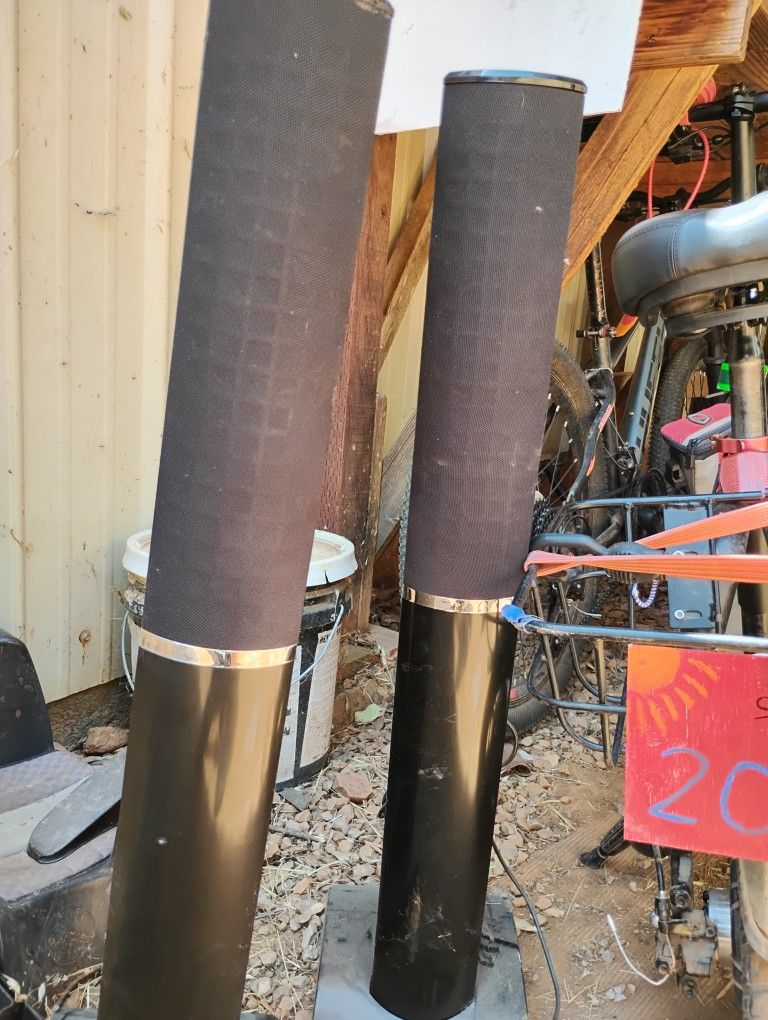 Two Tower Speakers Work Fine