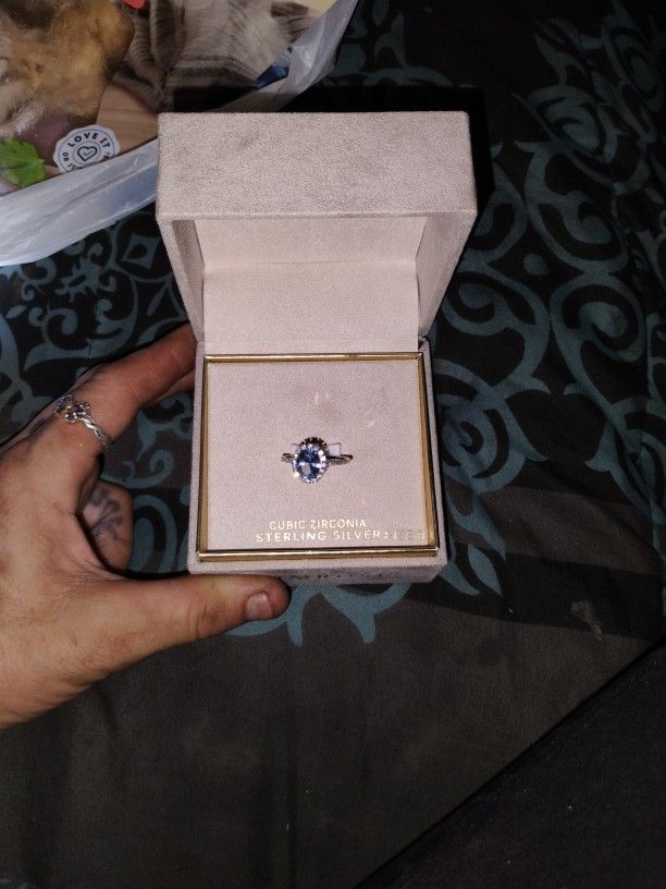 SIZE 9 CUBIC ZIRCONIA STERLING SILVER RING 