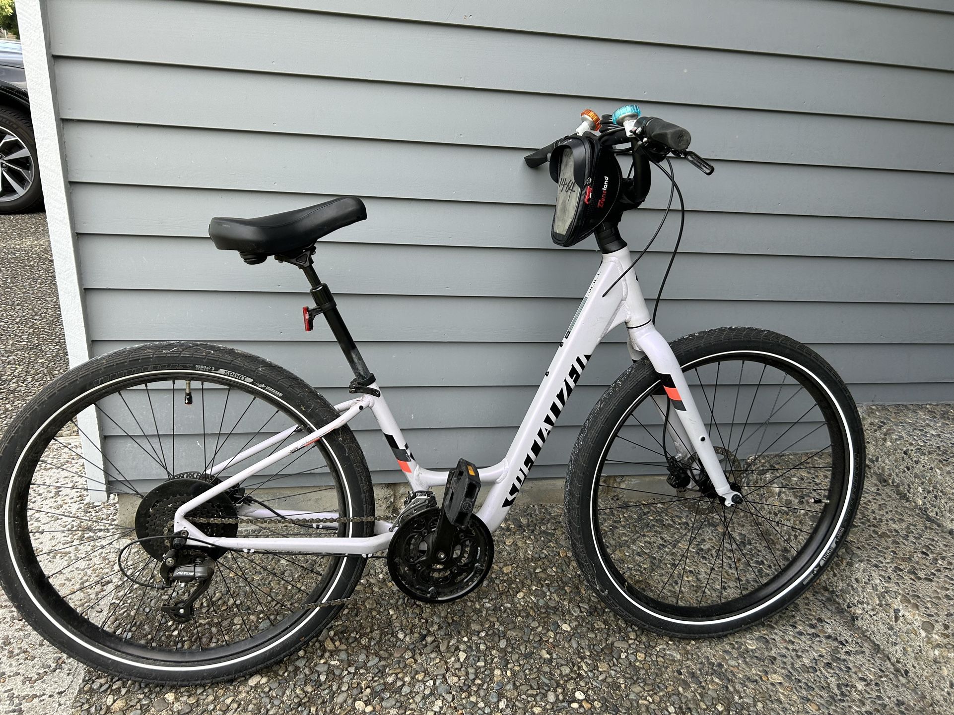 Specialized Aluminum City Bike With All Accessories