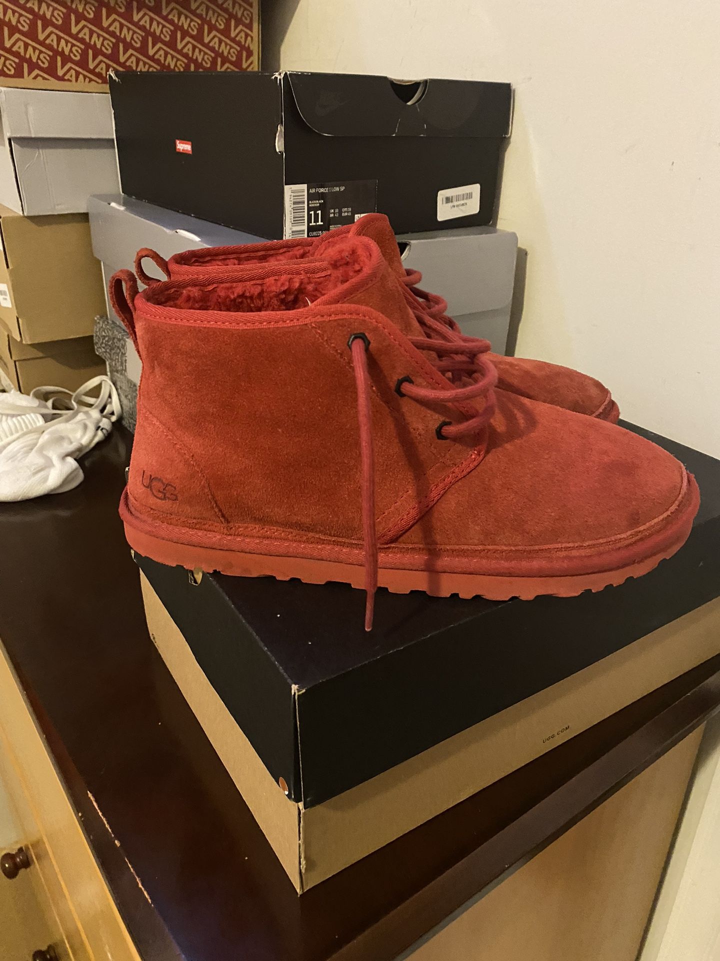 Men's UGG Boots Red Size 11