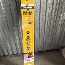 Metalux 4ft LED Linkable Shop Light – 5000 Lumens – New