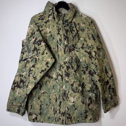 USN Navy Type III Parka Working Jacket Hood Medium Long 8415-01-(contact info removed)