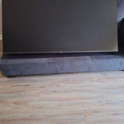 70 Inch HISENSE TV WITH WALL MOUNT 