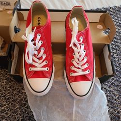 Converse Red 
