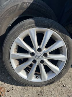 Lexus 17” wheel and tire