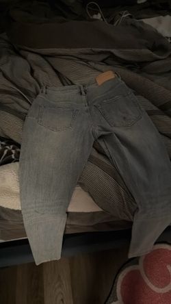 Purple jeans size 28 (no tag)