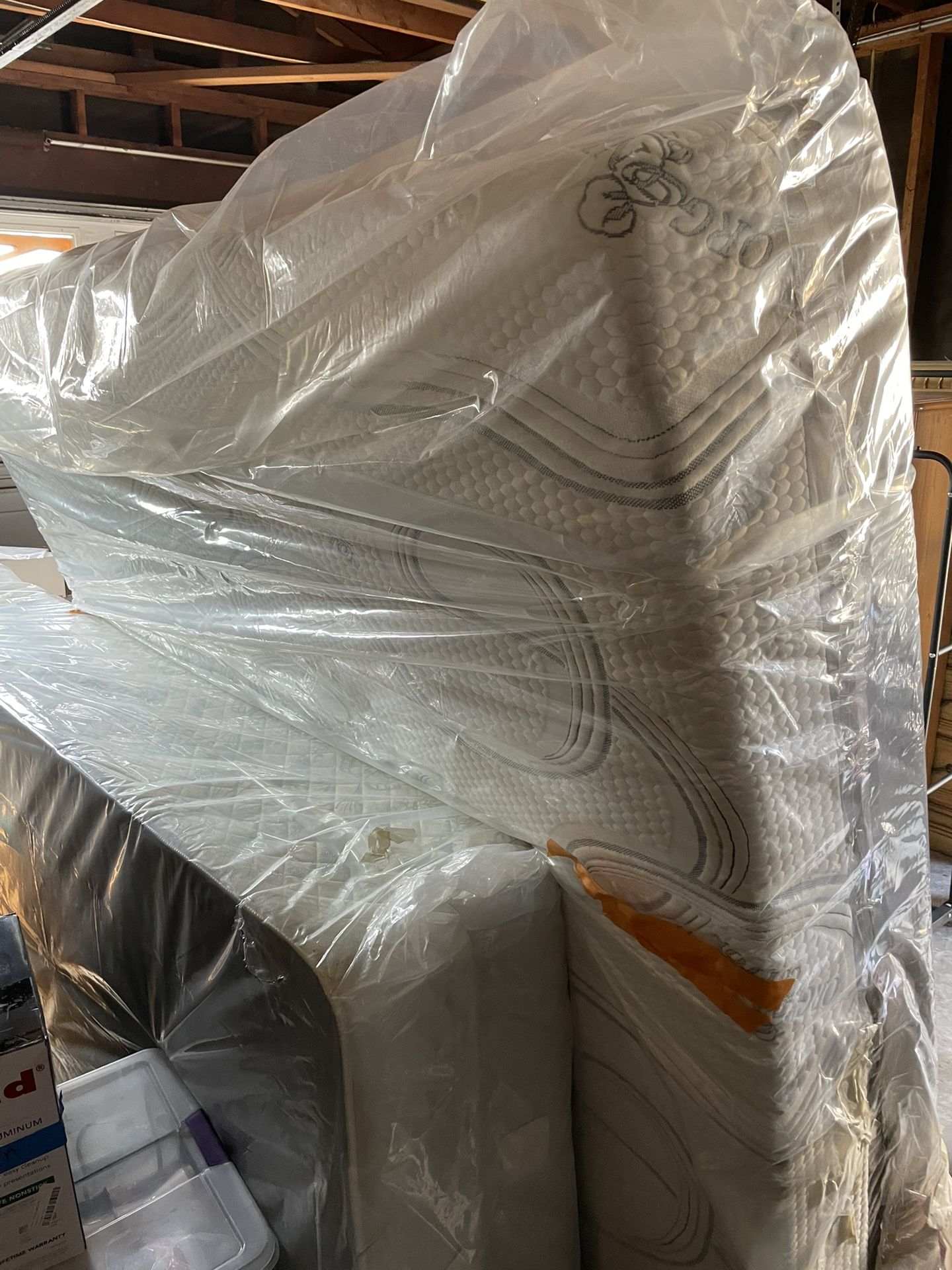 California king Memory Foam Mattress And Twin Box Spring Set