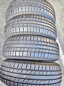 185/65/15 Michelin Selling a set of 4 tires in excellent condition 🫡
