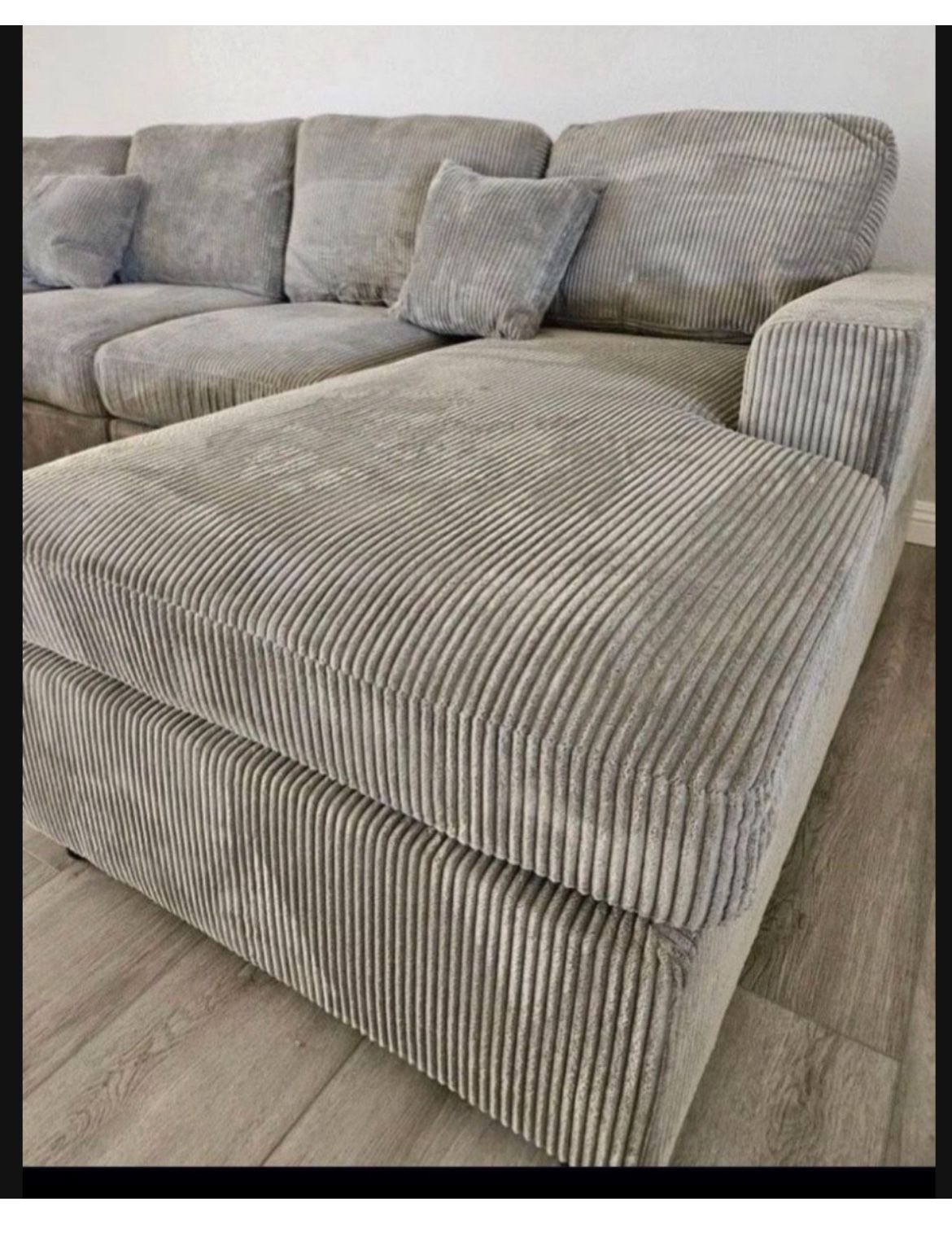New! SUPER COMFY sofa Dual Chaise Sectional !!