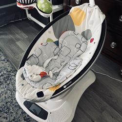 4moms mamaRoo Baby Swing