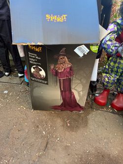 Spirit Halloween sinister Straw Man  READ DESCRIPTION