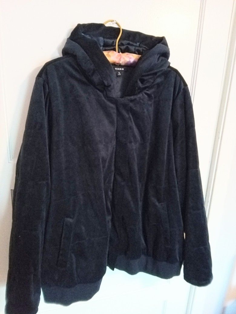NEW Beautiful Torrid Winter Jacket NICE!