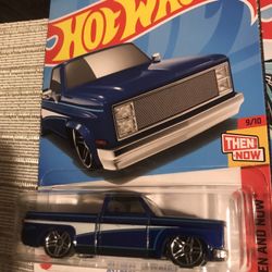 Hot wheels 83 Chevy Silverado/67chevy