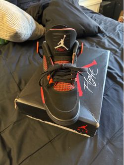 Red thunders