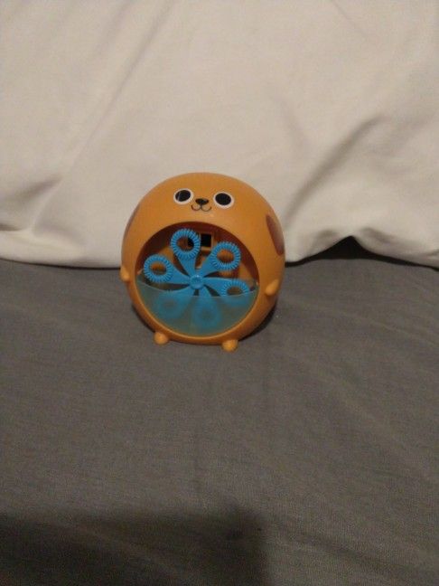 Bubble machine