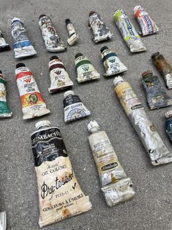 Artist Oil Paint- Large Lot- 23 Tubes