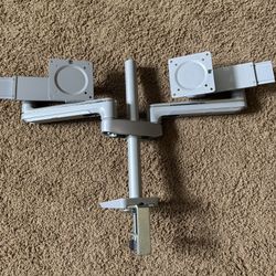 Dual Monitor Arm
