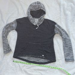 Billabong hooded Sweatshirt-Medium 