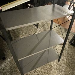 Shelf: 3 tier gray