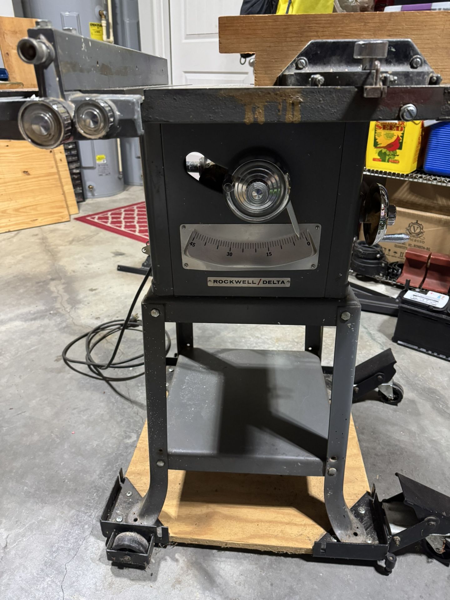 Table Saw - Rockwell delta