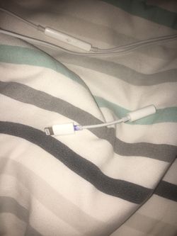 headphone lightning jack adapter