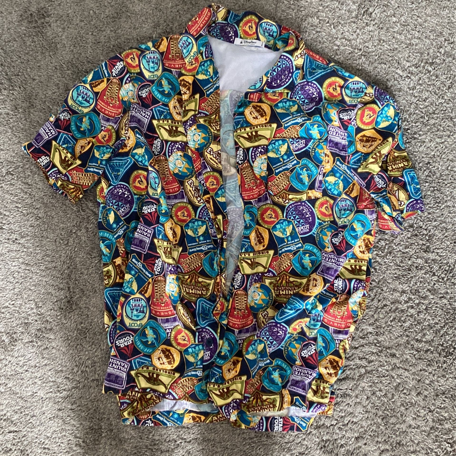 Disney - Attractions Button Down (large)