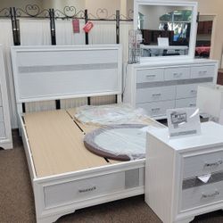 Platform White  Bedroom Set White Bed Set 4 Pcs Platform Bed Dresser Mirror And Nightstand 