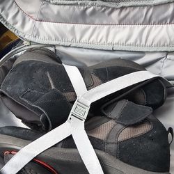  AposTherapy Orthopedic shoe Size  8.5 M - 9.5 W with Apos Therapy zippered carrying case Bag