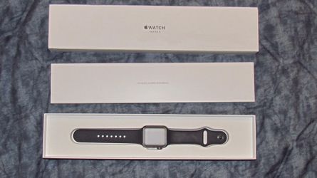 Apple Watch series 3 38mm. Almost new $225