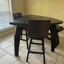 LARGE Dining Table- MOVING OUT NEED GONE ASAP