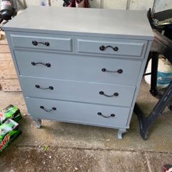 Refurbished 4 Drawer Dresser
