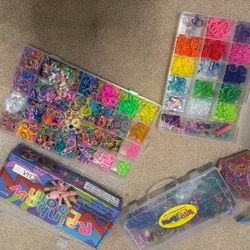5 Piece Rainbow Loom Set
