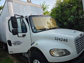 2008 Freightliner M2