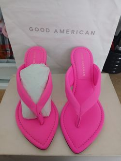 Khloe K Good American Pink heels 7 1/2