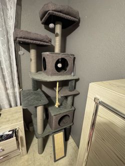Cat tree