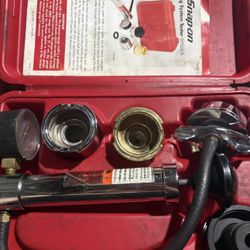SNAP ON COOLING SYSTEM TESTER