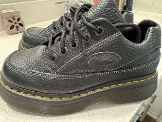 Women’s shoes