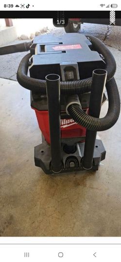 Milwaukee 9 Gallons Wet and Dry Vac wireless