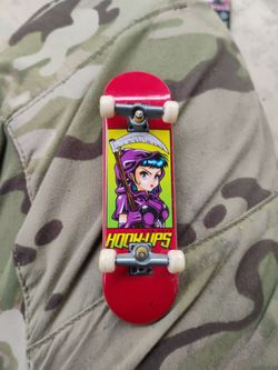 Tech deck lot