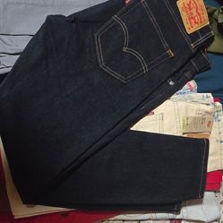 Men levis jeans sz 33x30 512