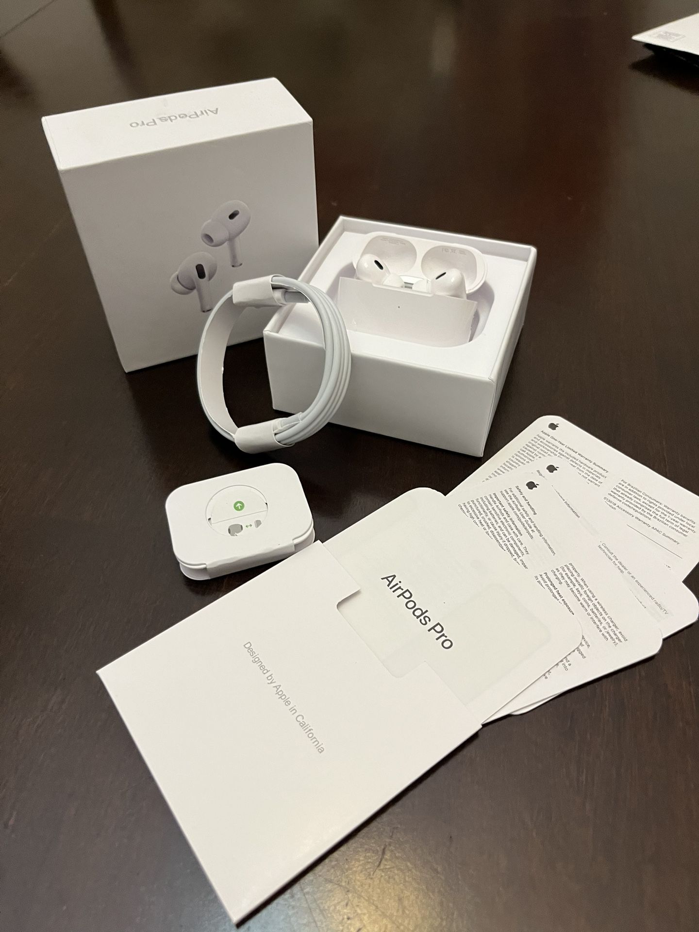 AirPod Pro (2nd Generation) With MagSafe Wireless Charging Case