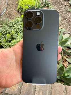 iPhone 15 Pro Max Unlocked