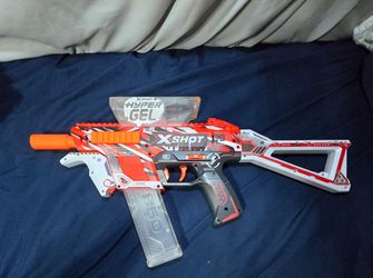 Zuru X-Shot Hyper Gel Trace Fire motorized gel blaster