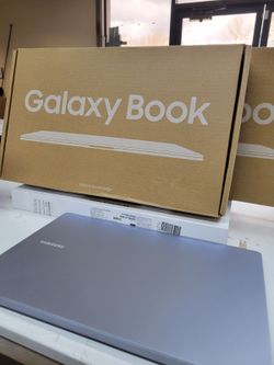 Samsung - Galaxy Book4 Edge - Copilot + PC - 15.6" LED Laptop (Opened Box) Snapdragon X - 16GB RAM - 512GB SSD Sapphire Blue