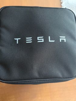 Genuine Tesla Model X OEM Tow Hitch Receiver + Case – 2016-2024